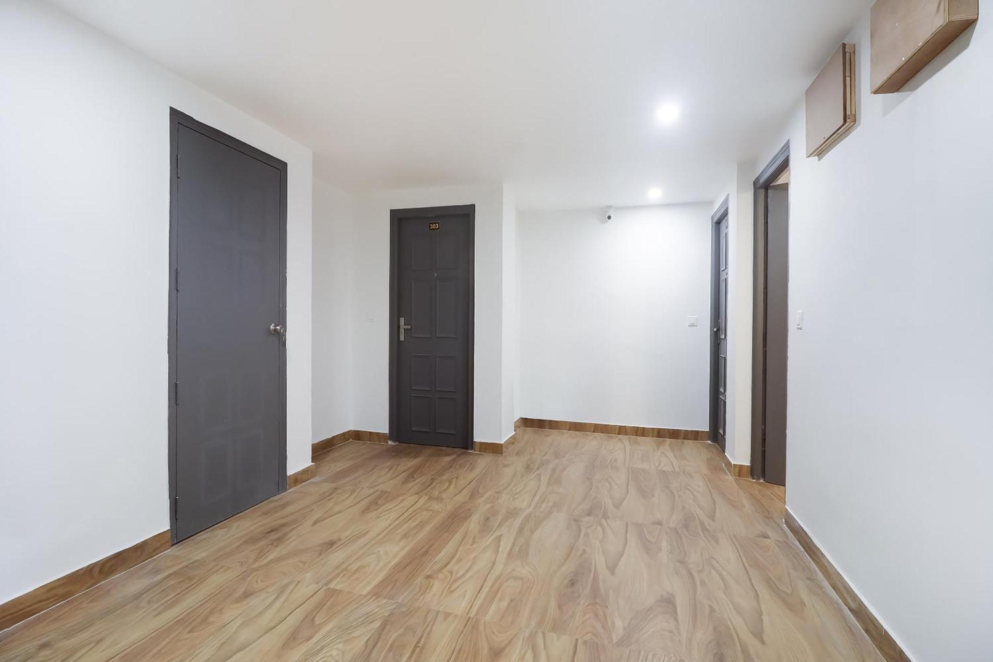 Townhouse Townhouse Clark Inn Патна Екстериор снимка